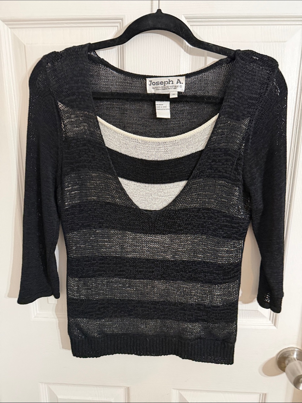 Joseph A. Black & White Striped 3/4 Sleeve Sweater Top Size Medium